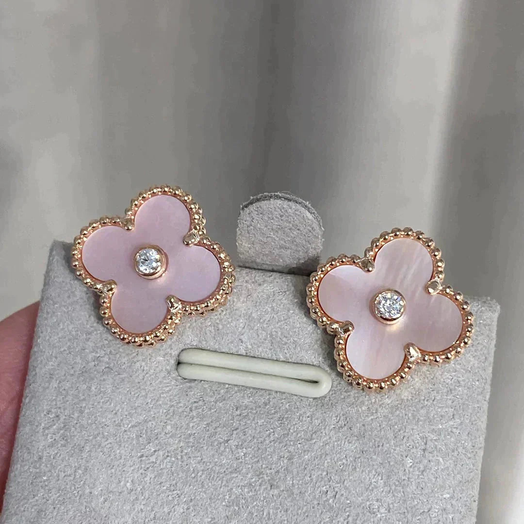 [CharmAmor]CLOVER MEDIUM 1 MOTIFS  PINK MOP DIAMOND EARRINGS