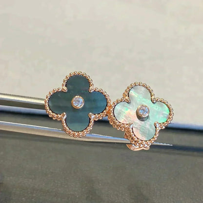 [CharmAmor]CLOVER MEDIUM 1 MOTIFS GRAY MOP  DIAMOND EARRINGS