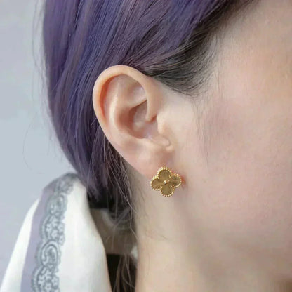 [CharmAmor]CLOVER MEDIUM 1 MOTIFS LASER EARRINGS