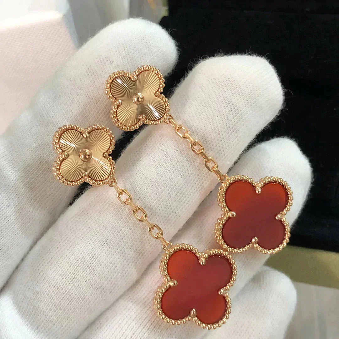 [CharmAmor]CLOVER 2 MOTIF  LASER CARNELIAN EARRINGS