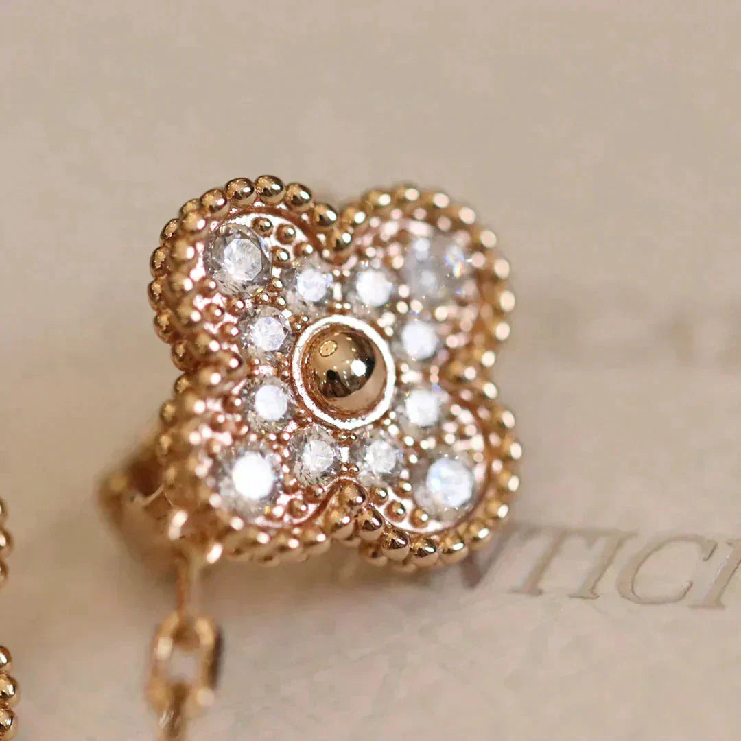[CharmAmor]CLOVER MEDIUM 1 MOTIFS FUll DIAMOND EARRINGS