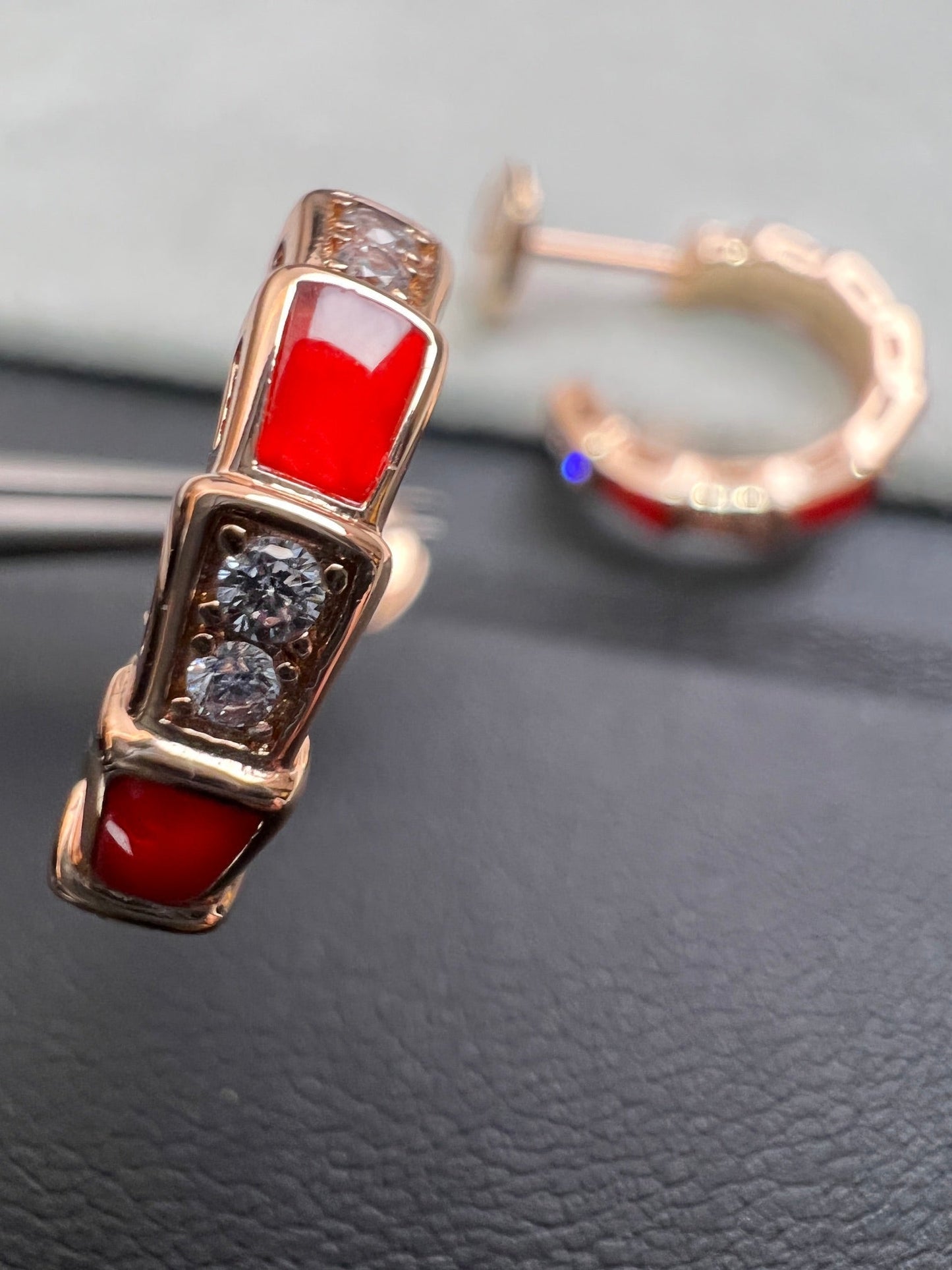 [CharmAmor]SERPENTI CARNELIAN PINK GOLD EARRINGS