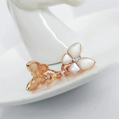 [CharmAmor]BUTTERFLY MOP DIAMOND EARRINGS
