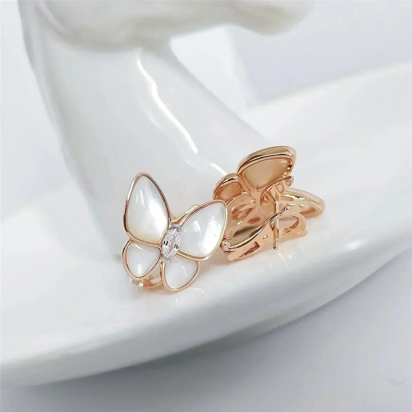 [CharmAmor]BUTTERFLY MOP DIAMOND EARRINGS