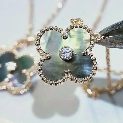 [CharmAmor]CLOVER 15MM DIAMOND AND MOTHER-OF-GREY NECKLACE