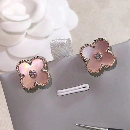 [CharmAmor]CLOVER MEDIUM 1 MOTIFS  PINK MOP DIAMOND EARRINGS