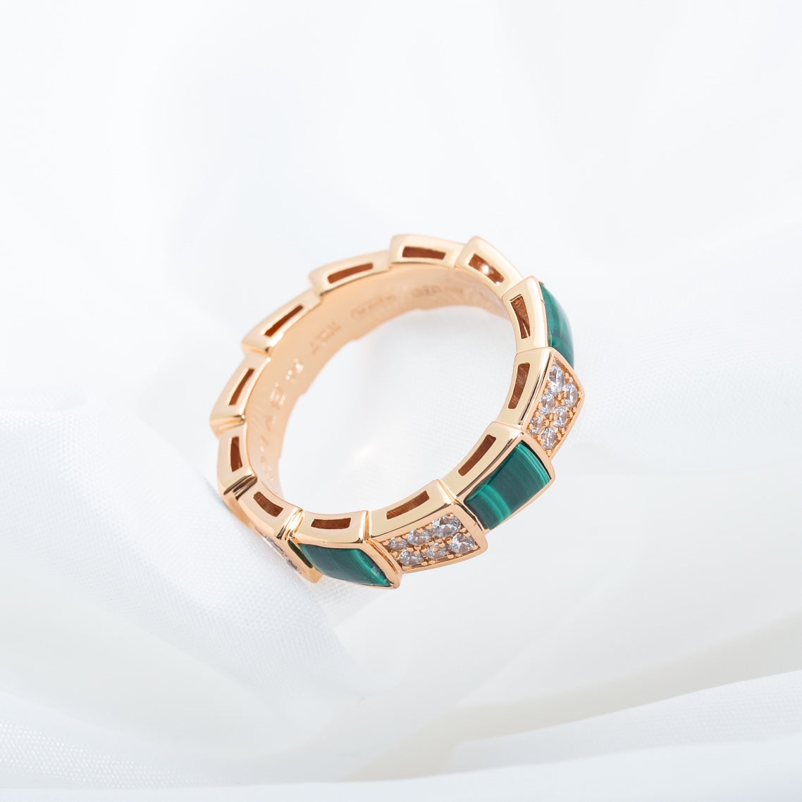 [CharmAmor]SERPENTI RING PINK GOLD MALACHITE DIAMOND PAVED 4MM