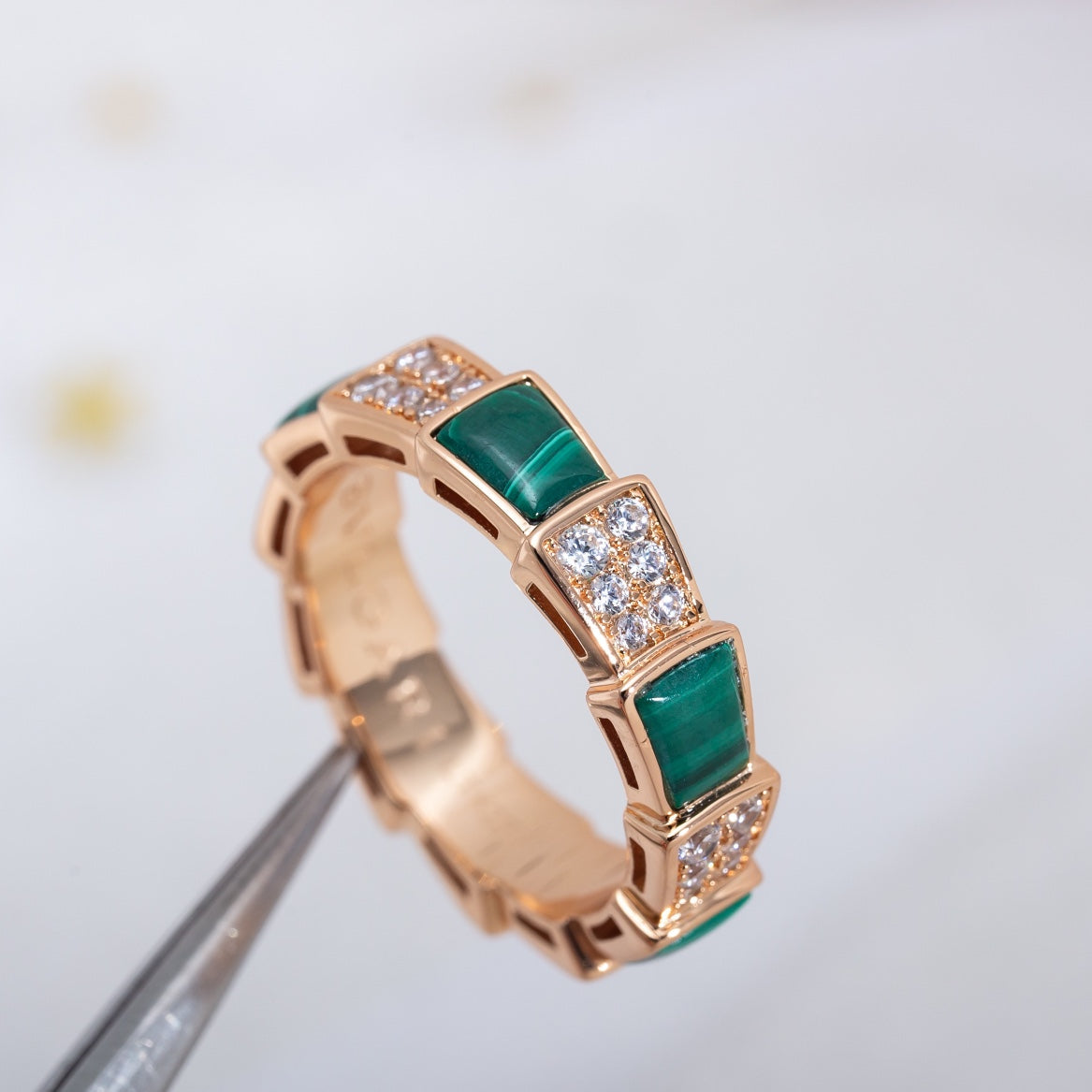 [CharmAmor]SERPENTI RING PINK GOLD MALACHITE DIAMOND PAVED 4MM