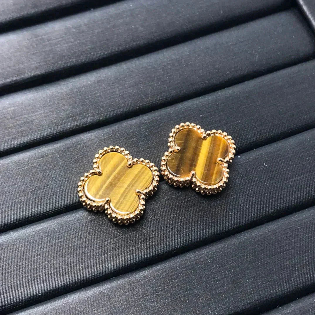 [CharmAmor]CLOVER MEDIUM 1 MOTIFS TIGER EYE EARRINGS