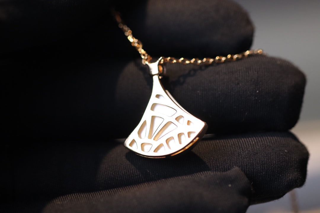 [CharmAmor]DREAM NECKLACE WHITE MOP PINK GOLD 1 DIAMOND