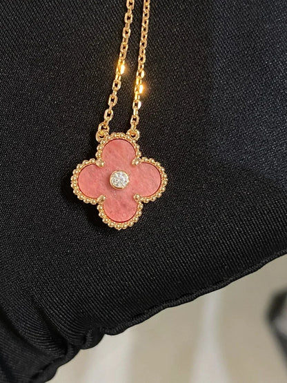 [CharmAmor]CLOVER 15MM DIAMOND RHODONITE NECKLACE