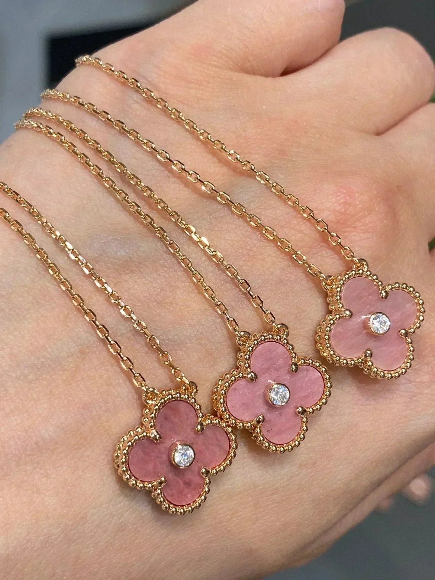 [CharmAmor]CLOVER 15MM DIAMOND RHODONITE NECKLACE