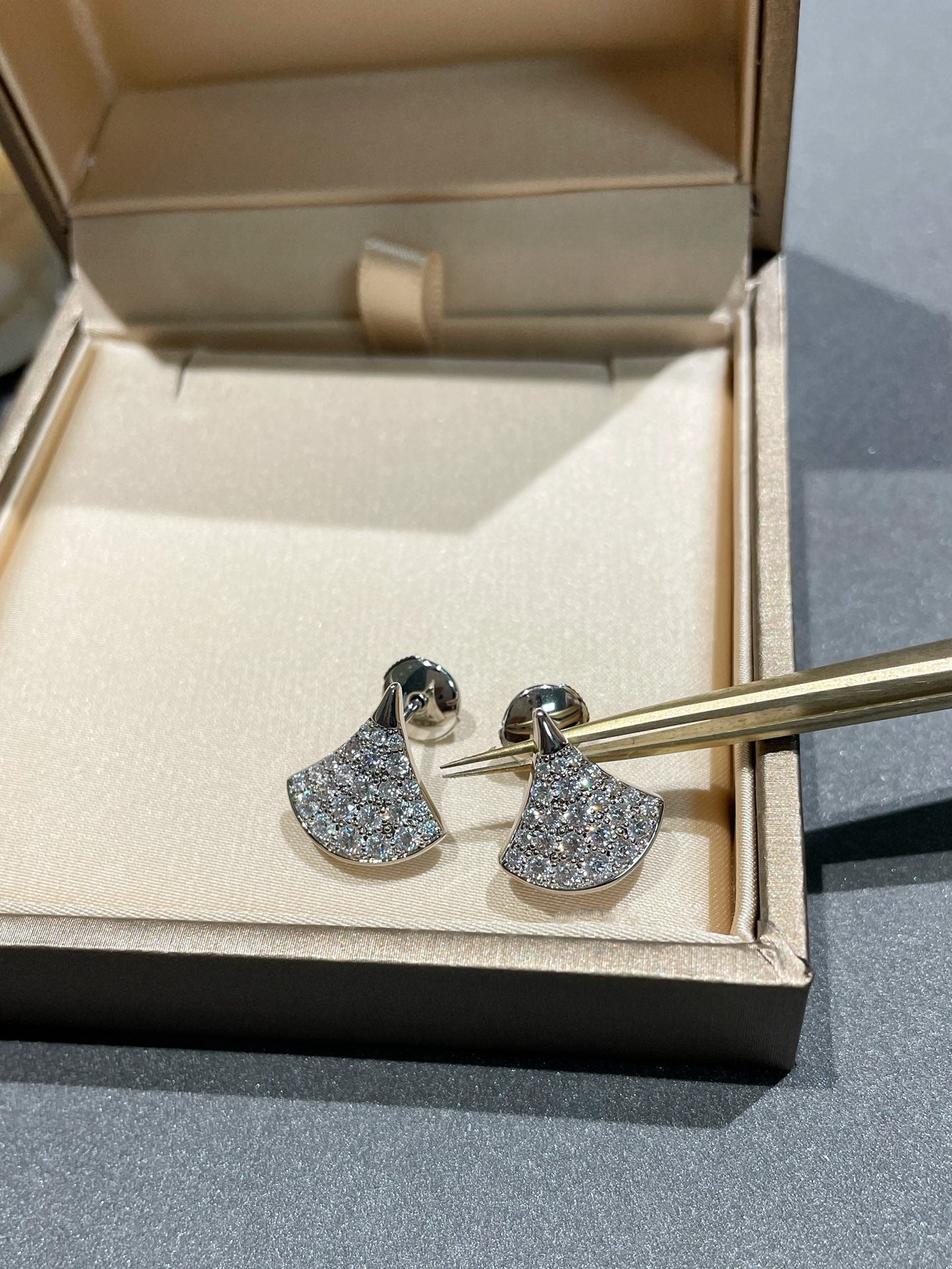 [CharmAmor]DREAM STUD EARRINGS DIAMOND