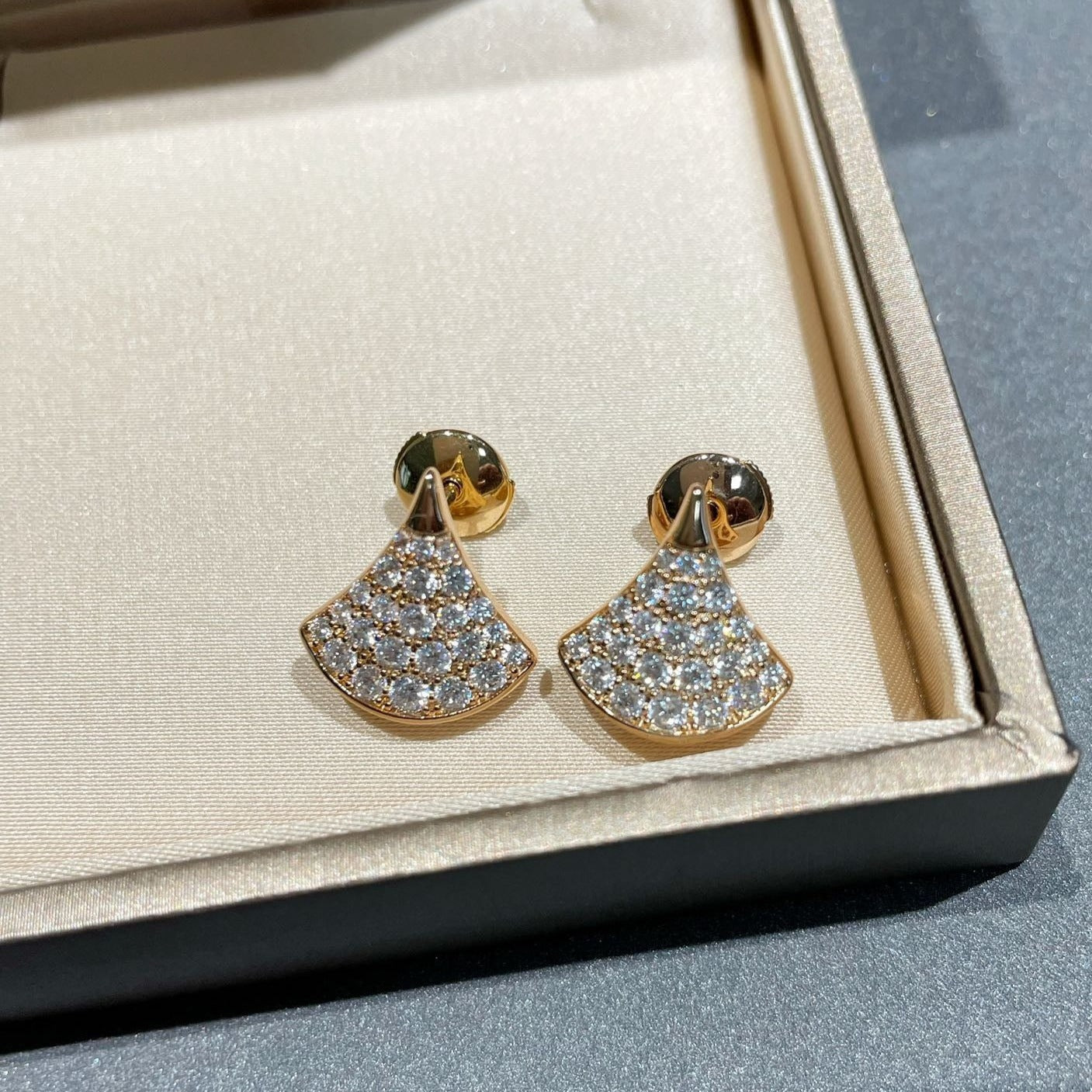 [CharmAmor]DREAM STUD EARRINGS DIAMOND