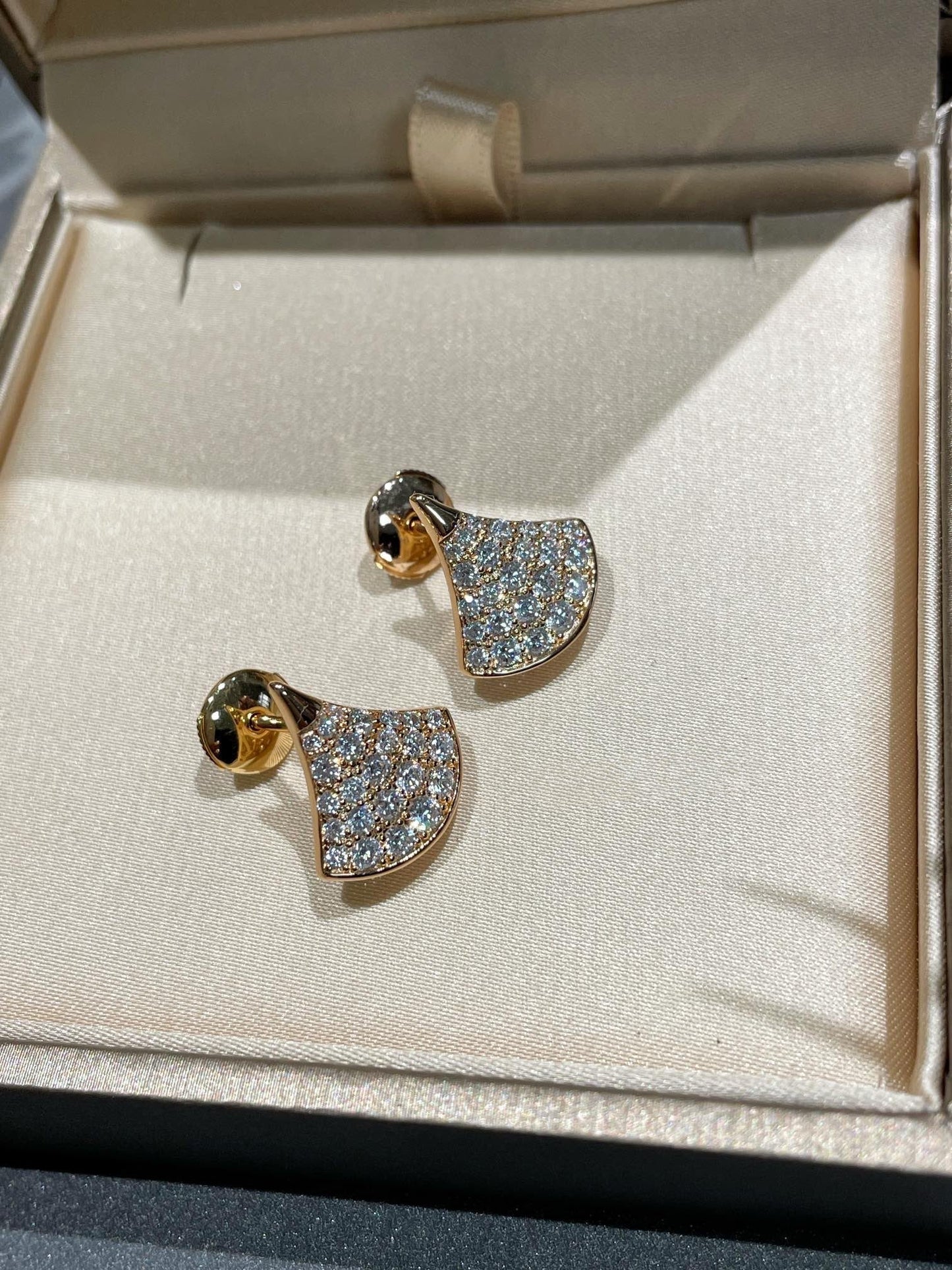 [CharmAmor]DREAM STUD EARRINGS DIAMOND