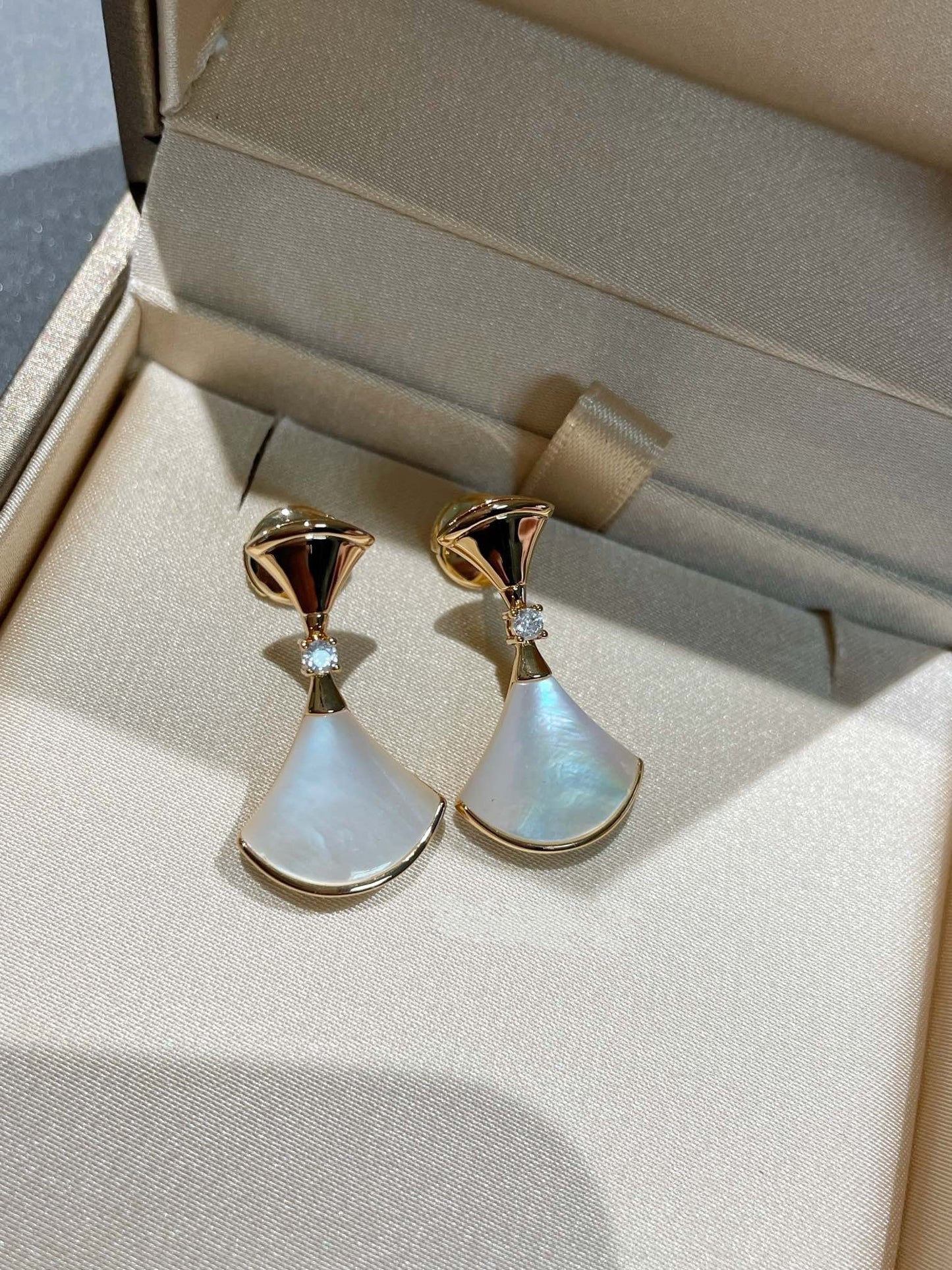 [CharmAmor]DREAM MOP 1 DIAMOND EARRINGS