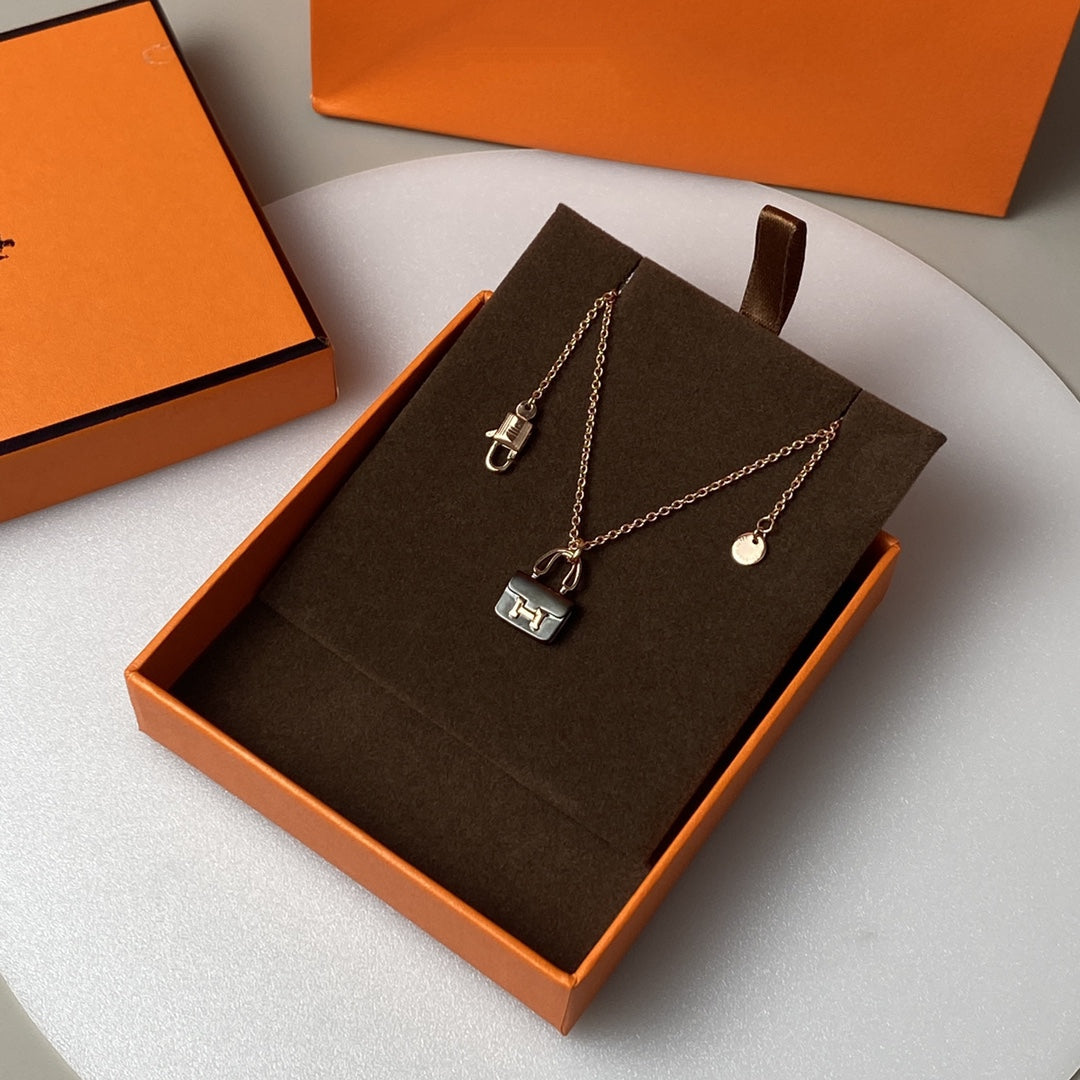 [CharmAmor]CONSTANCE BLACK PEDANT PINK GOLD NECKLACE