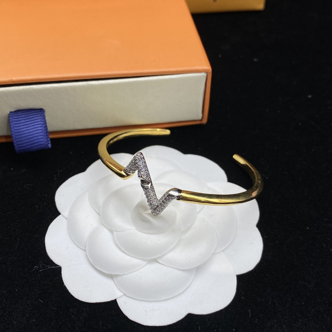 [CharmAmor]VOLTE UPSITE DOWN DIAMOND GOLD OPEN BRACELET