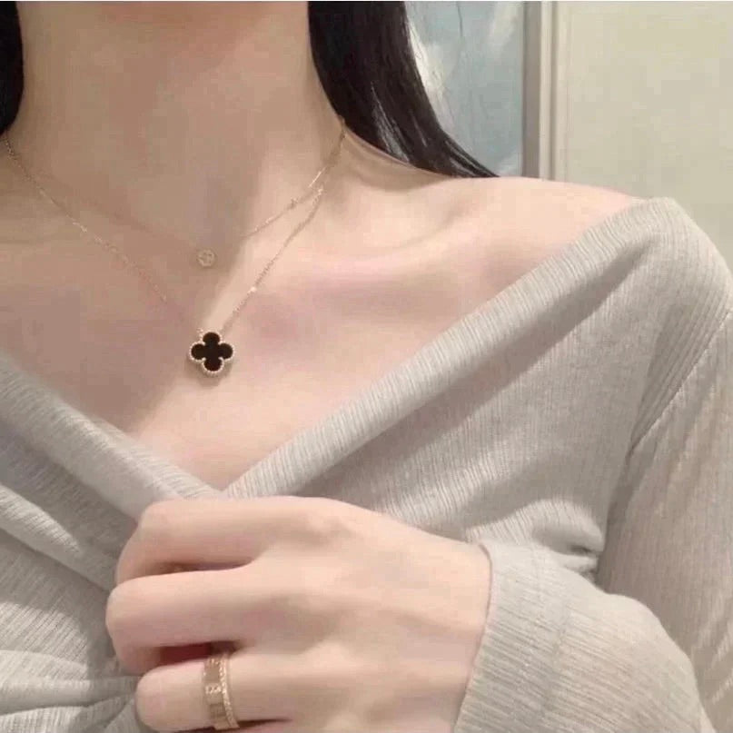 [CharmAmor]CLOVER 15MM BLACK ONYX SINGLE FLOWER NECKLACE