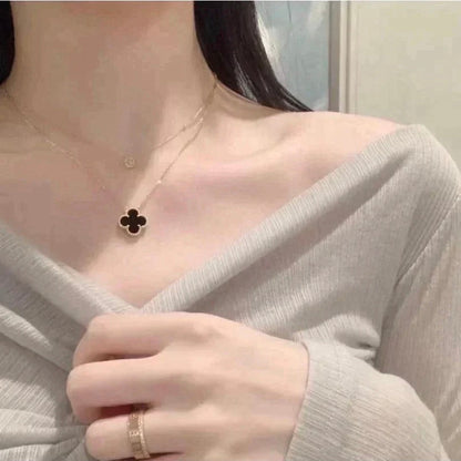[CharmAmor]CLOVER 15MM BLACK ONYX SINGLE FLOWER NECKLACE