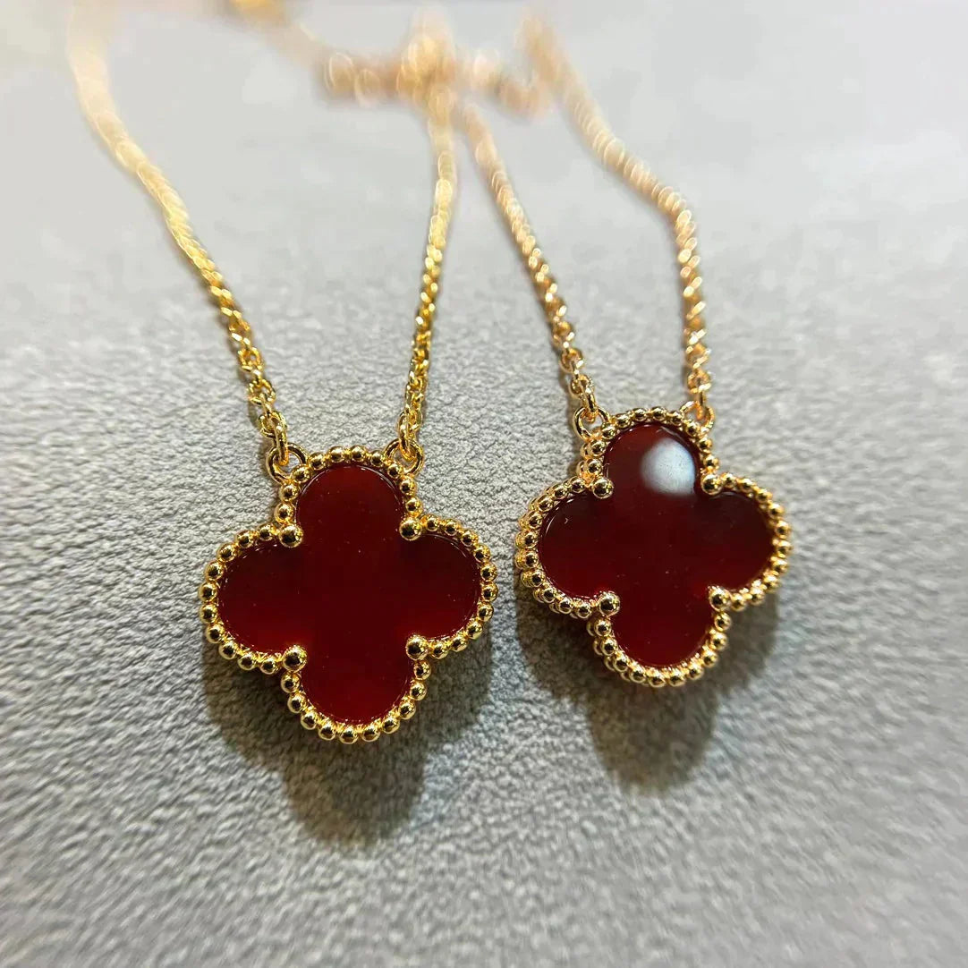 [CharmAmor]CLOVER 15MM CARNELIAN SINGLE FLOWER NECKLACE