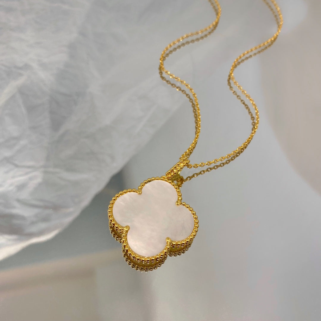 [CharmAmor]CLOVER 25MM MOP LARGE PENDANT NECKLACE