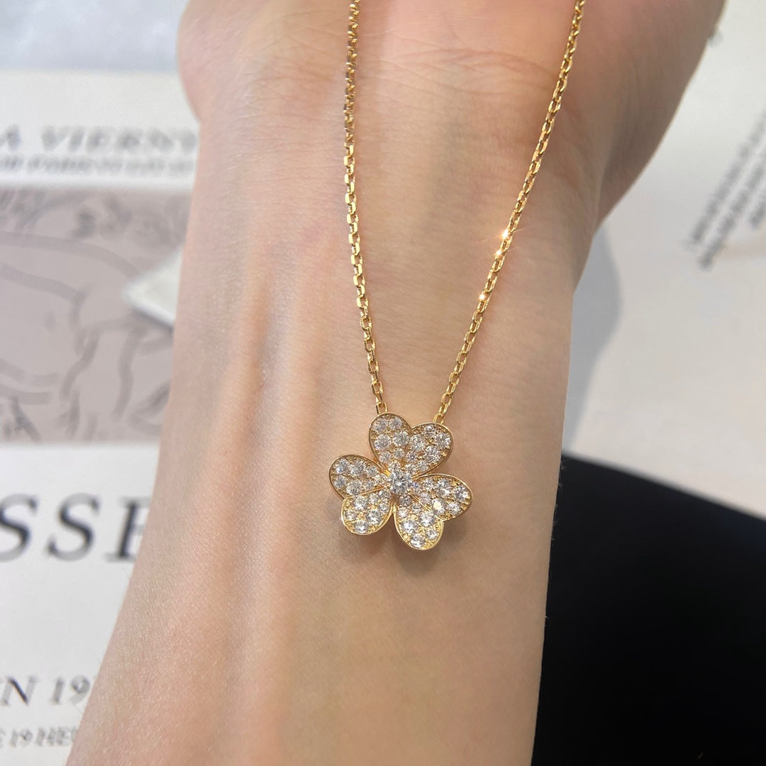 [CharmAmor]FLOWER DIAMOND NECKLACE