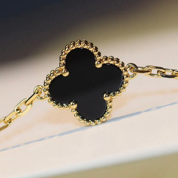 [CharmAmor]CLOVER 20 MOTIFS ONYX NECKLACE