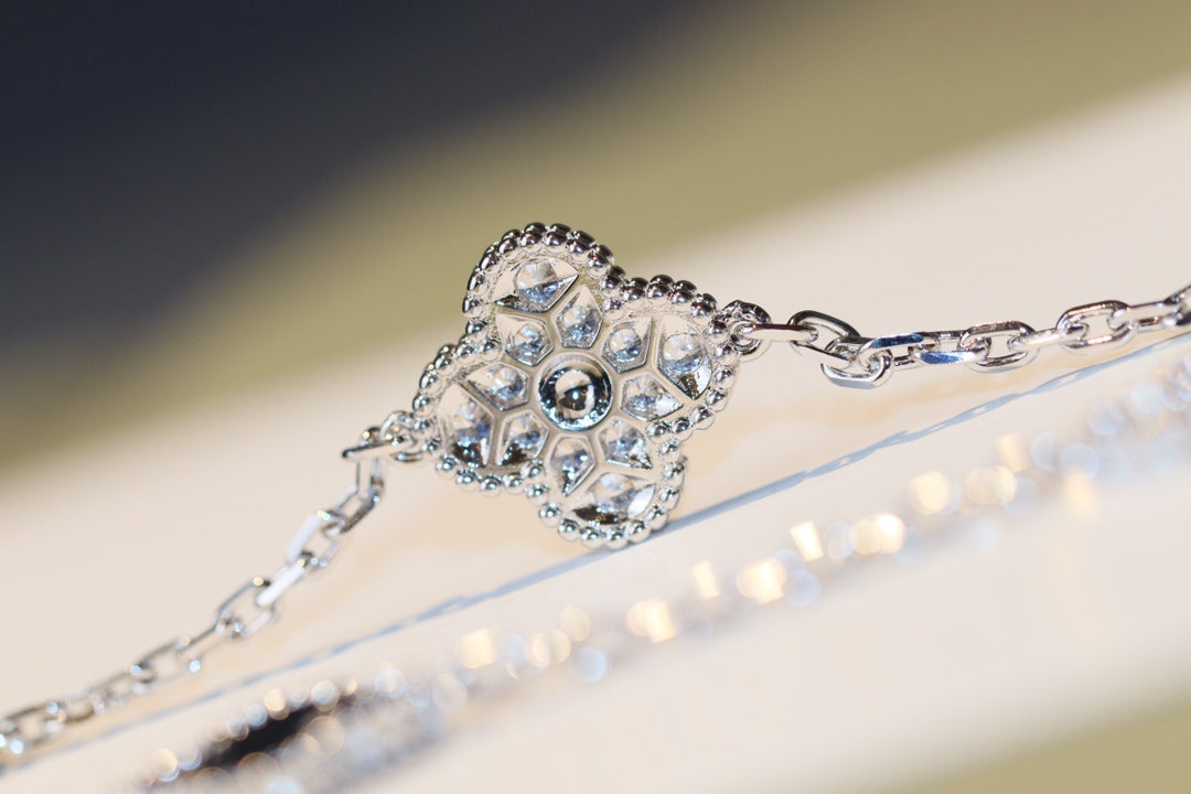 [CharmAmor]CLOVER 20 MOTIFS ONYX DIAMOND SILVER