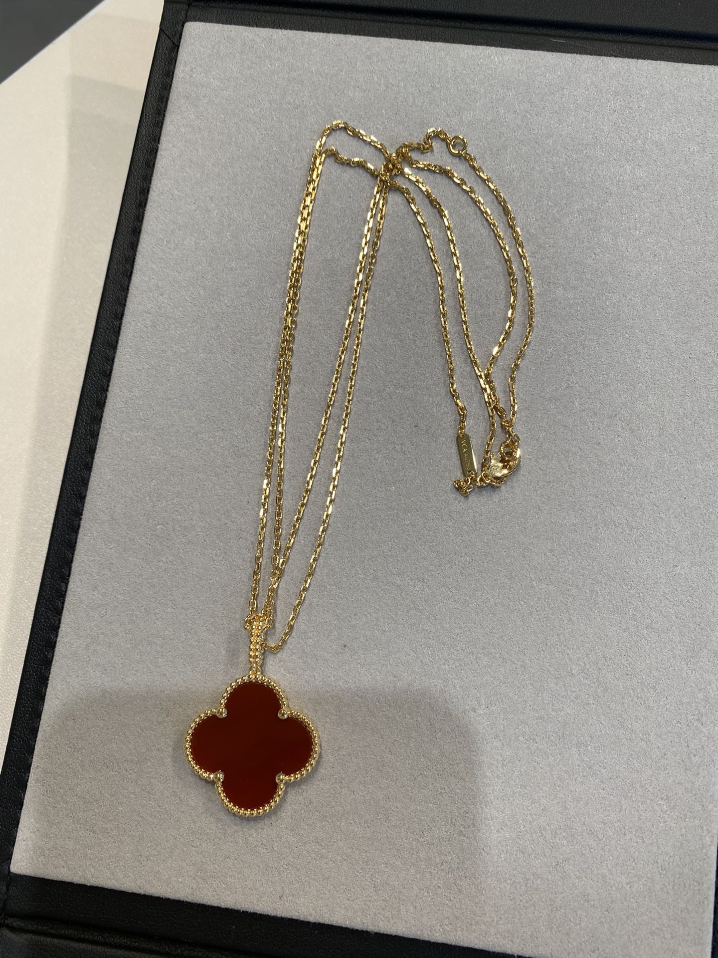 [CharmAmor]CLOVER 25MM NECKLACE GOLD CARNELIAN
