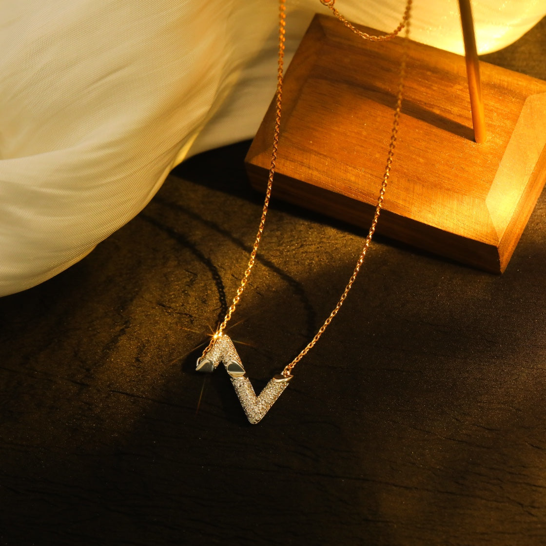 [CharmAmor]VOLT SILVER DIAMOND PEDANT NECKLACE