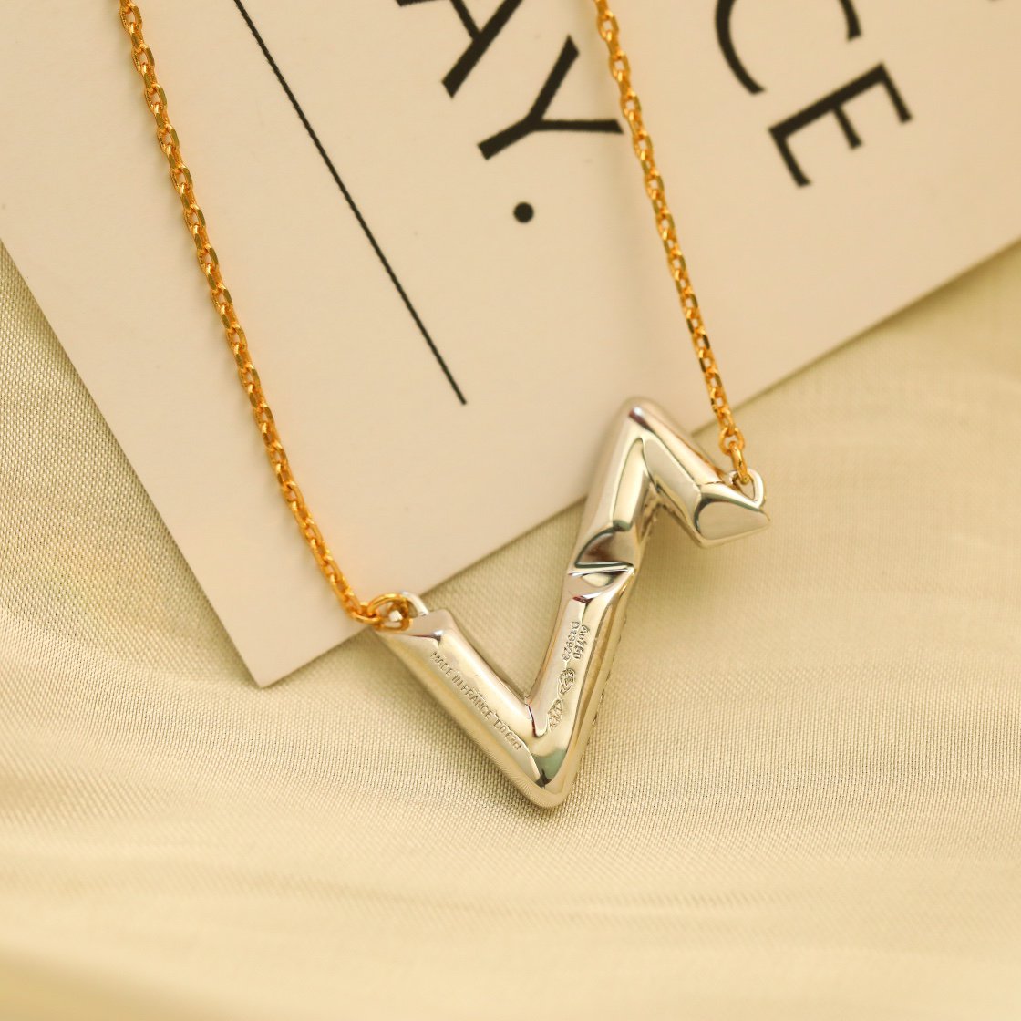[CharmAmor]VOLT SILVER DIAMOND PEDANT NECKLACE