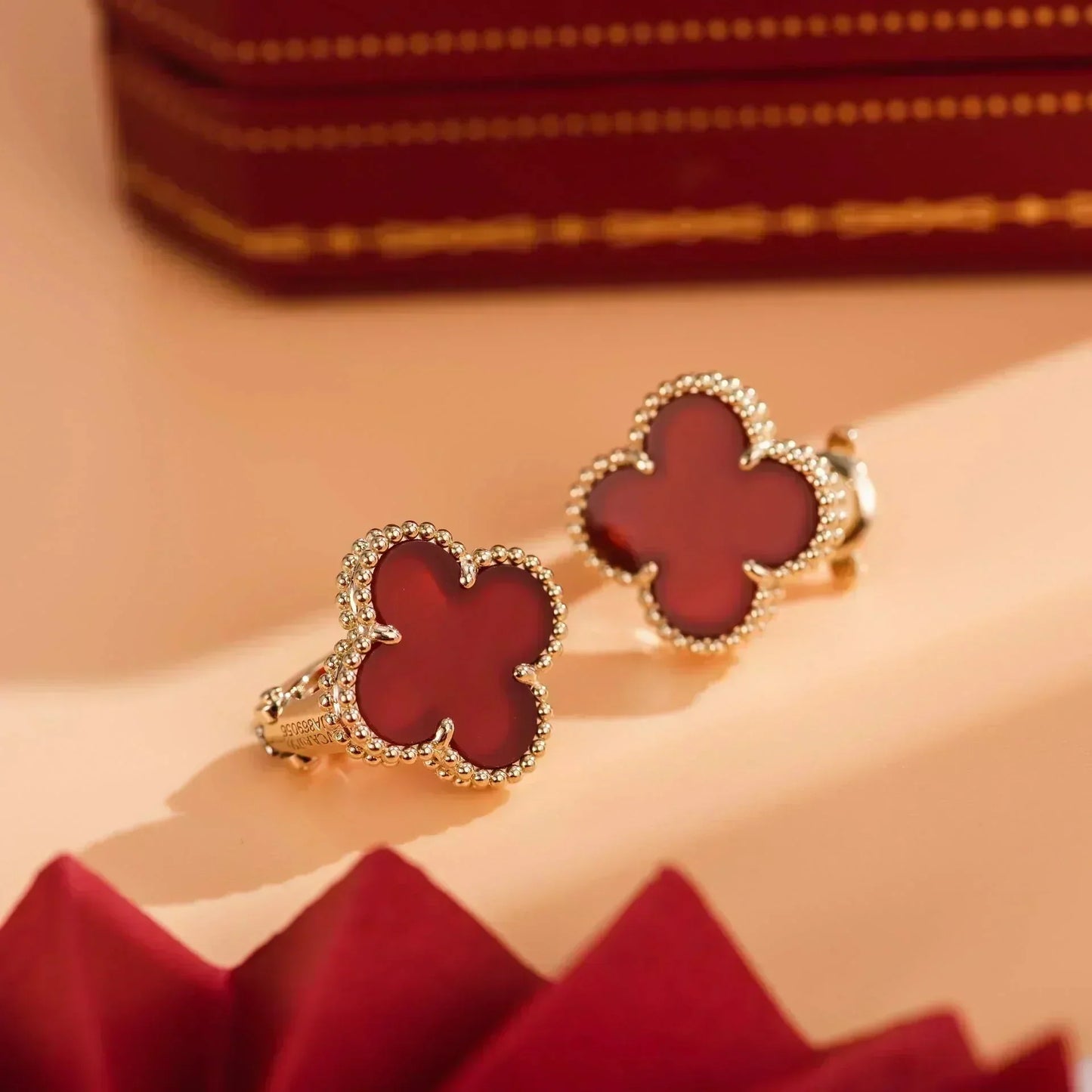 [CharmAmor]CLOVER MEDIUM 1 MOTIFS CARNELIAN  EARRINGS