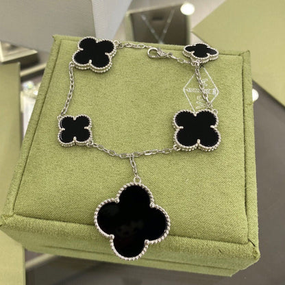 [CharmAmor]CLOVER 5 MOTIFS SIVLER ONYX BRACELET