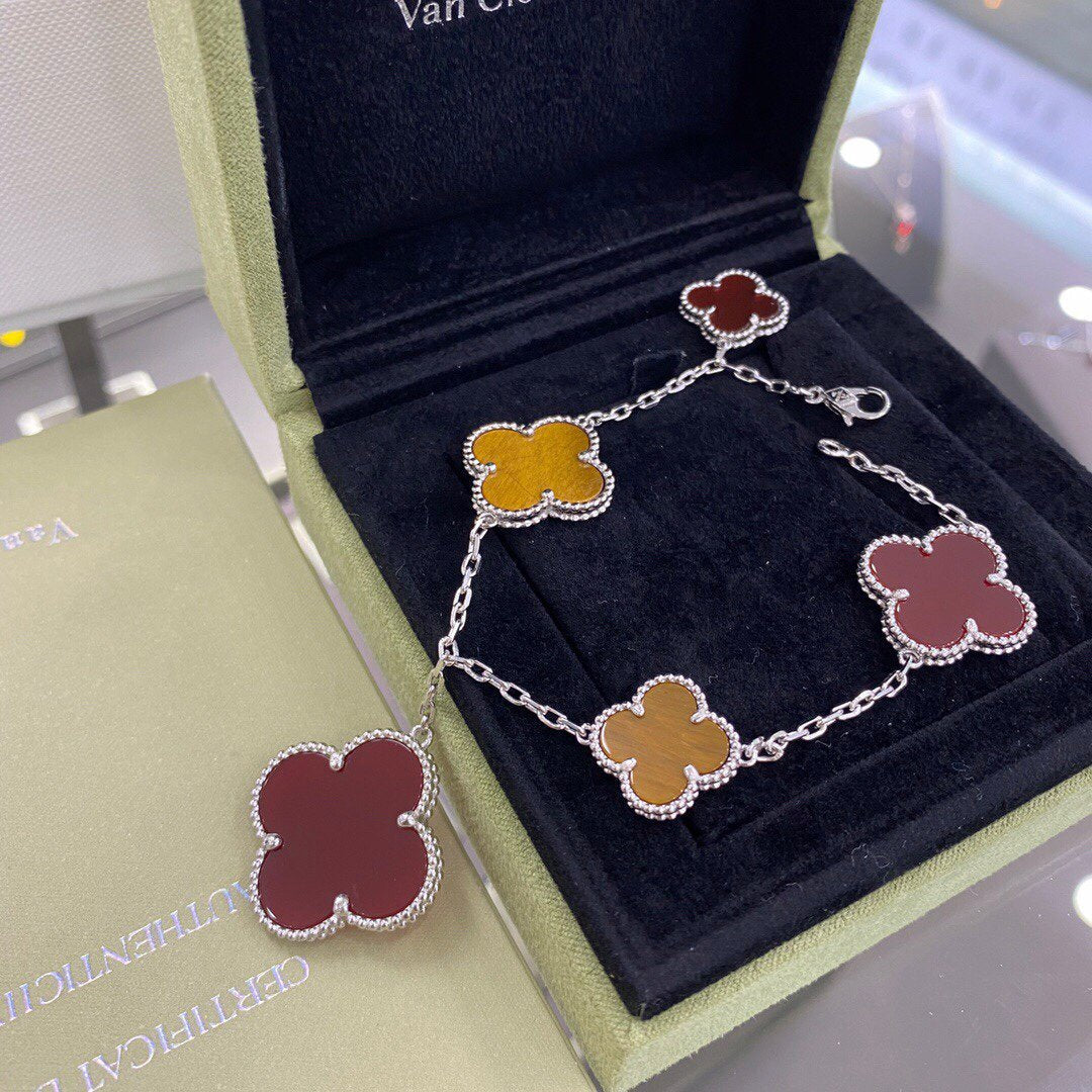 [CharmAmor]CLOVER 5 MOTIFS SIVLER CARNELIAN TIGER EYE BRACELET