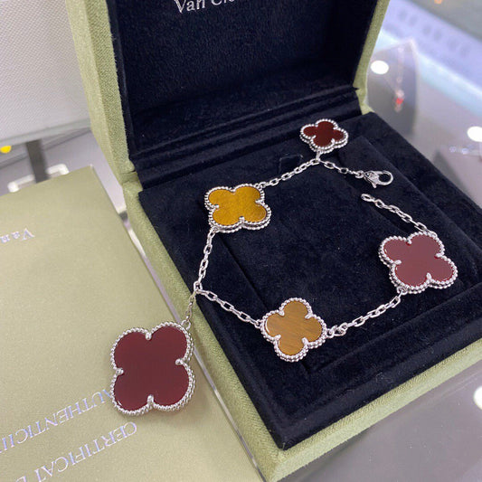 [CharmAmor]CLOVER 5 MOTIFS SIVLER CARNELIAN TIGER EYE BRACELET
