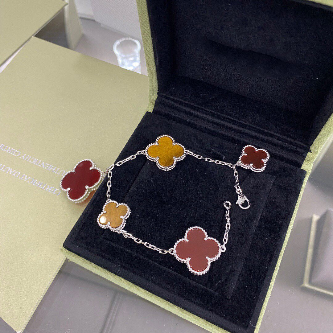 [CharmAmor]CLOVER 5 MOTIFS SIVLER CARNELIAN TIGER EYE BRACELET