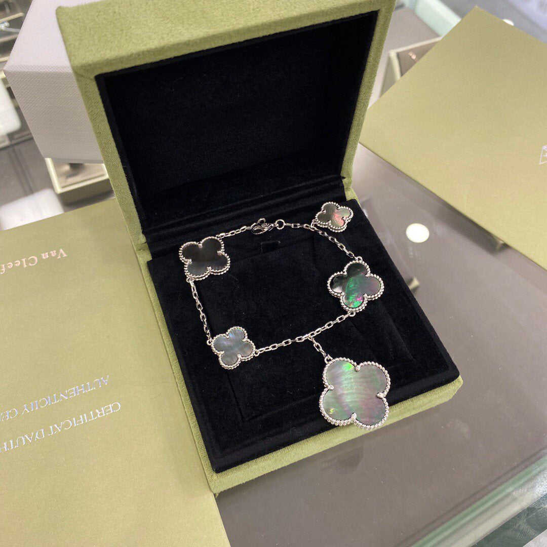[CharmAmor]CLOVER 5 MOTIFS SIVLER DARK MOP BRACELET