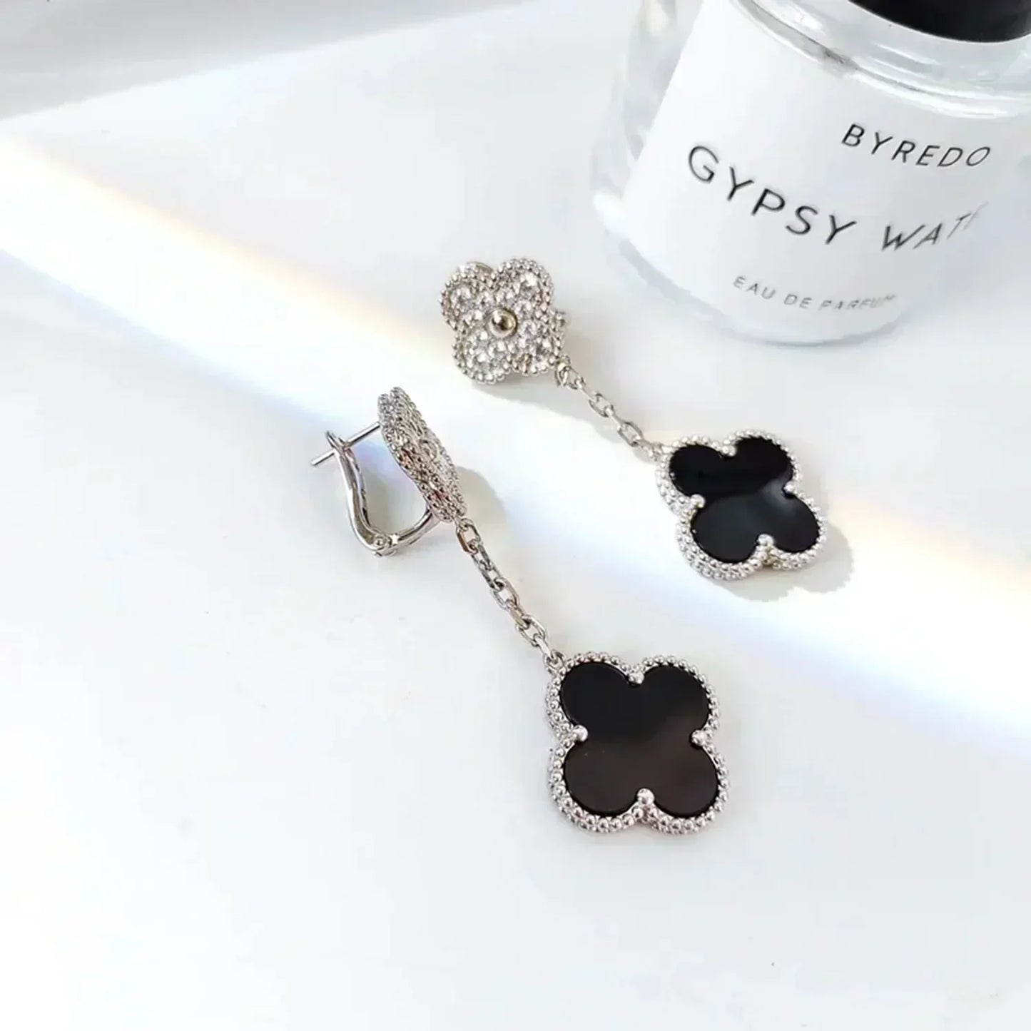 [CharmAmor]CLOVER 2 MOTIFS  DIAMOND ONYX EARRINGS SILVER