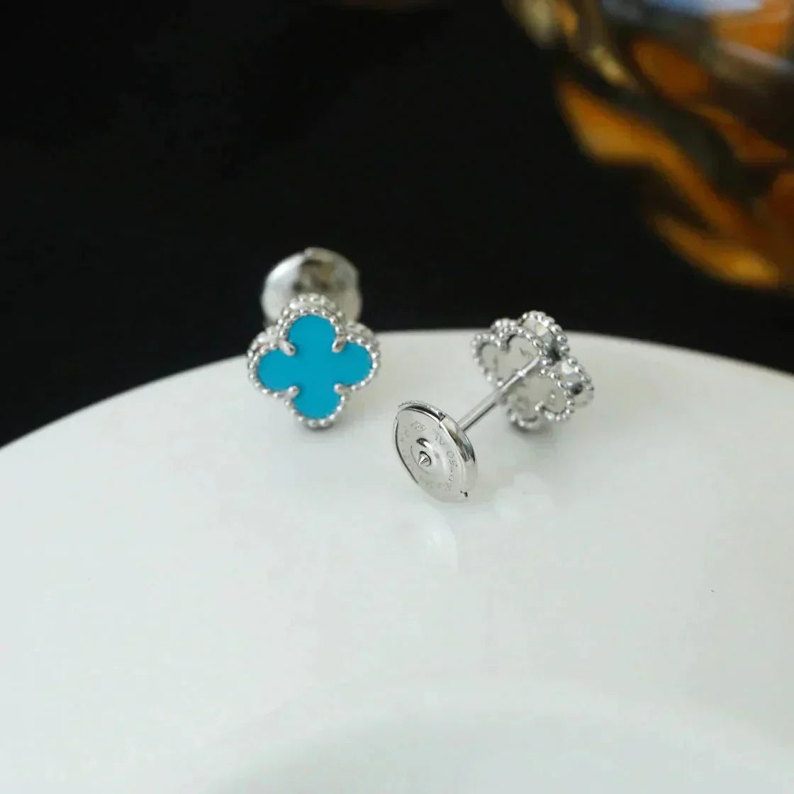 [CharmAmor]CLOVER MINI 9.5MM ONYX STUD EARRINGS SILVER