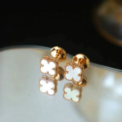 [CharmAmor]CLOVER MINI 9.5MM WHITE MOP EARRINGS