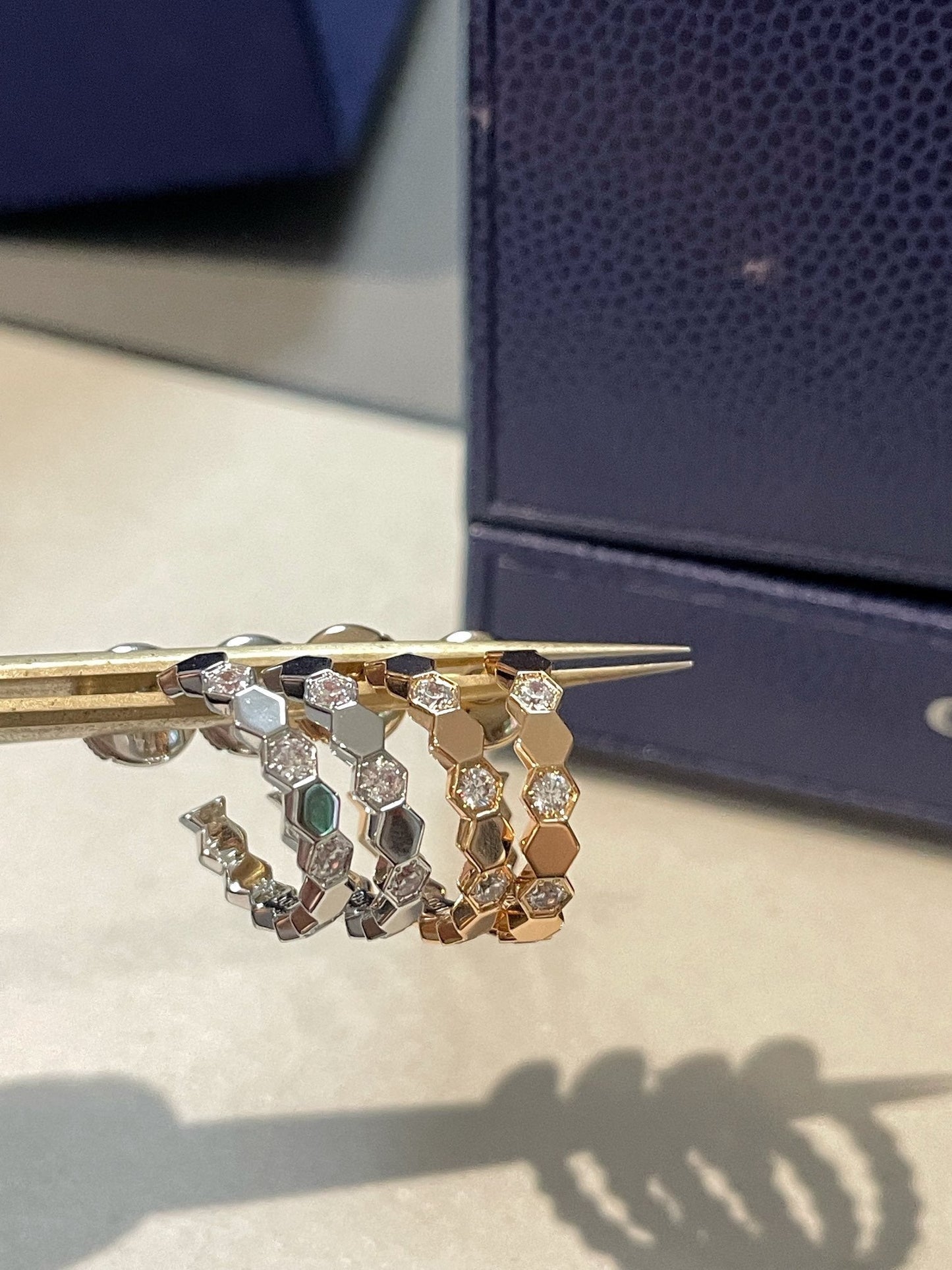 [CharmAmor]Hollow Design Four-Leaf Clover Flower Shape Ring