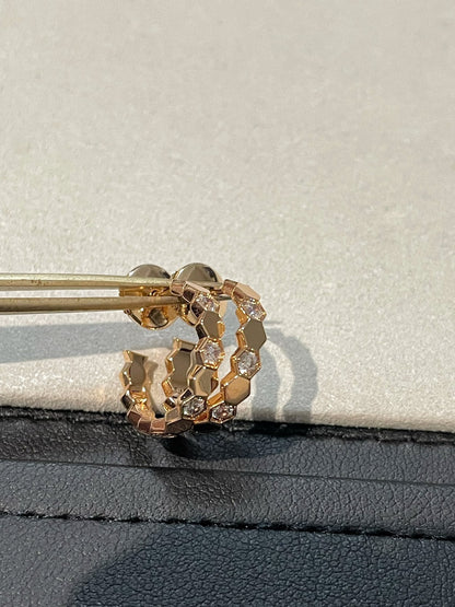 [CharmAmor]Hollow Design Four-Leaf Clover Flower Shape Ring
