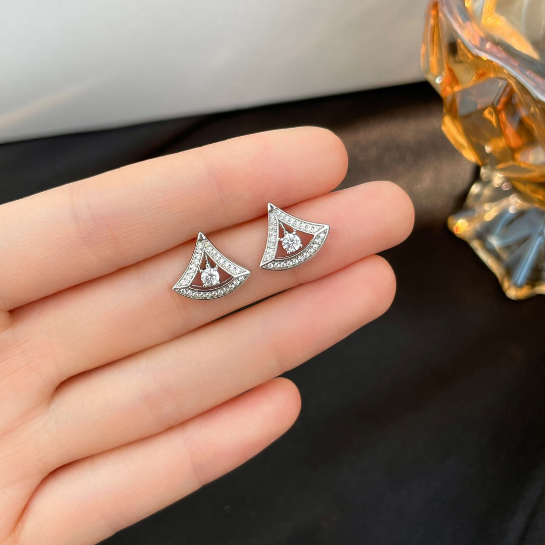 [CharmAmor]DREAM MINI DIAMOND STUD EARRINGS