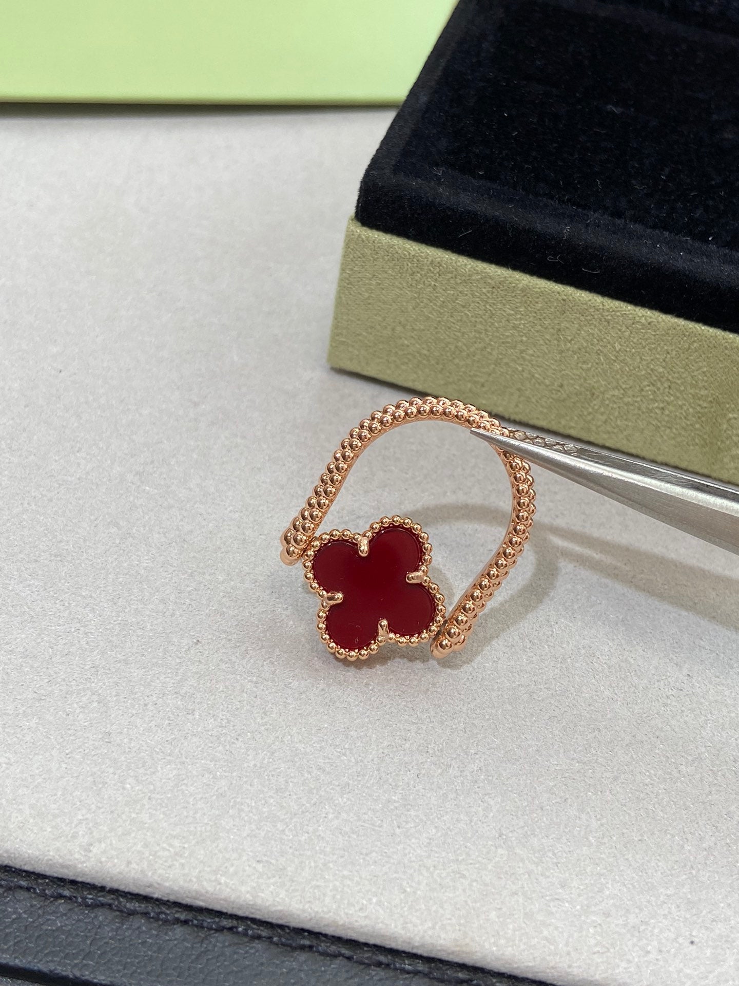 [CharmAmor]CLOVER RIVERSIBLE ROSE GOLD RING