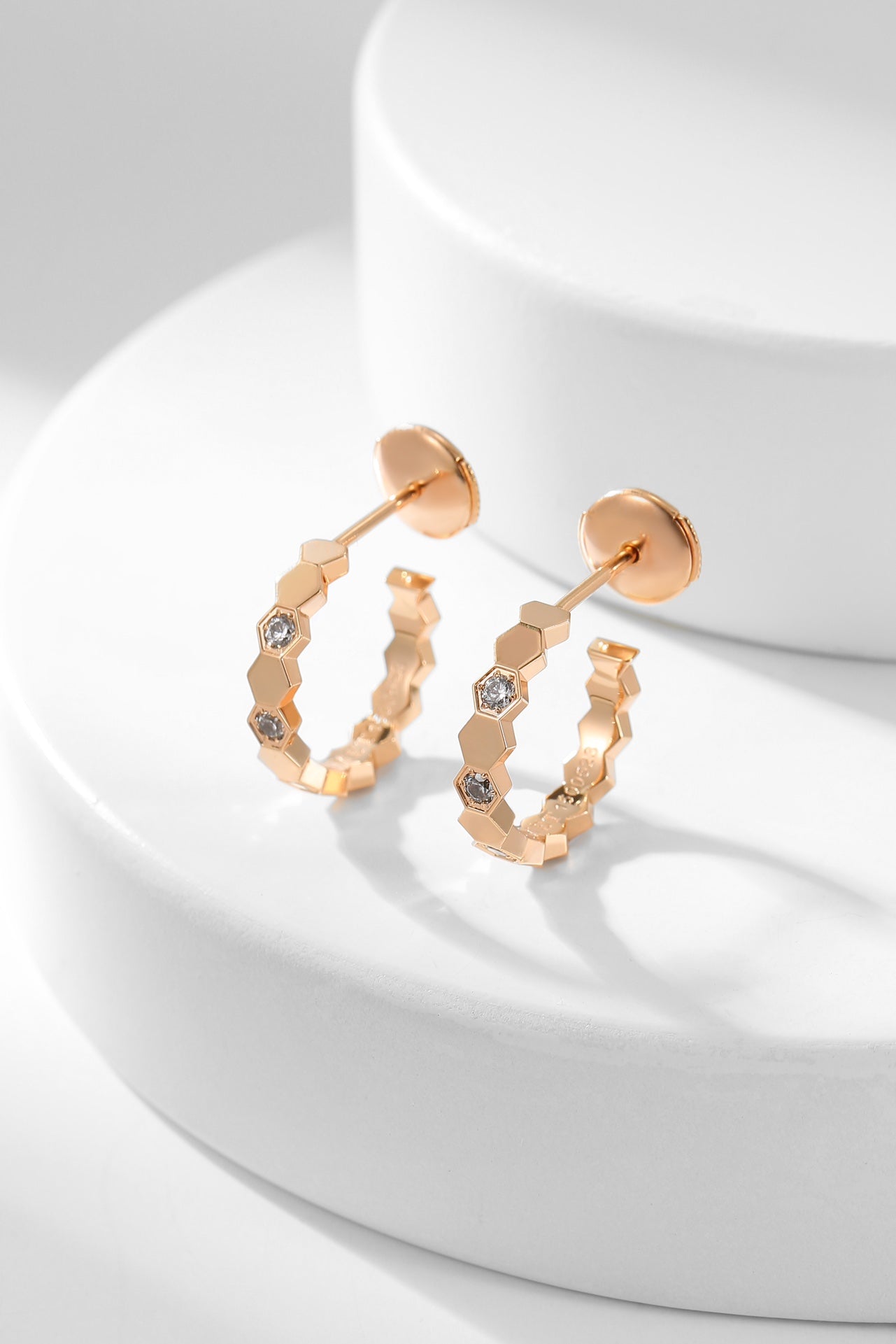[CharmAmor]BEE LOVE DIAMOND HOOP EARRINGS