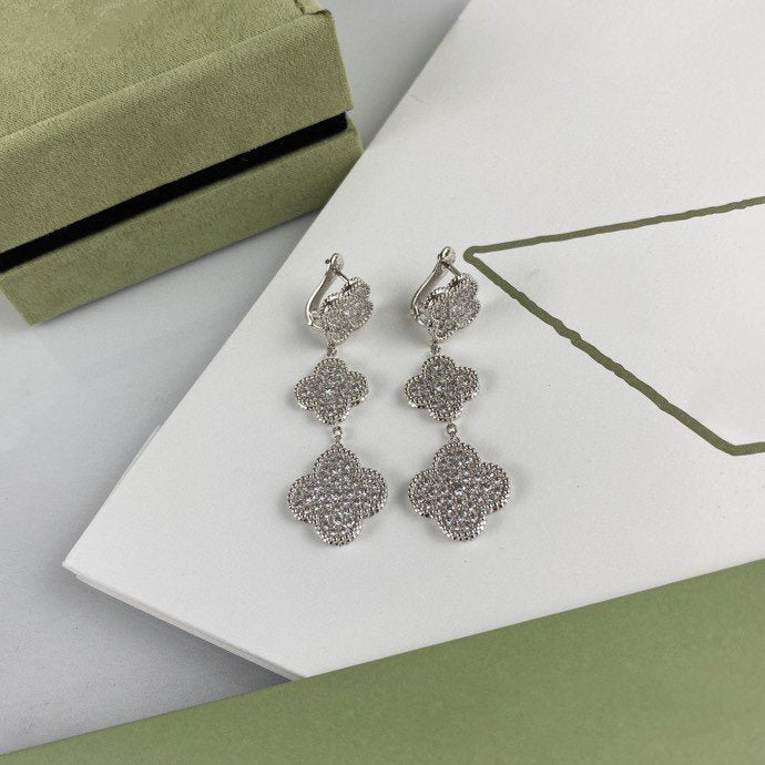 [CharmAmor]CLOVER 3 MOTIF DIAMOND SILVER DROP EARRINGS