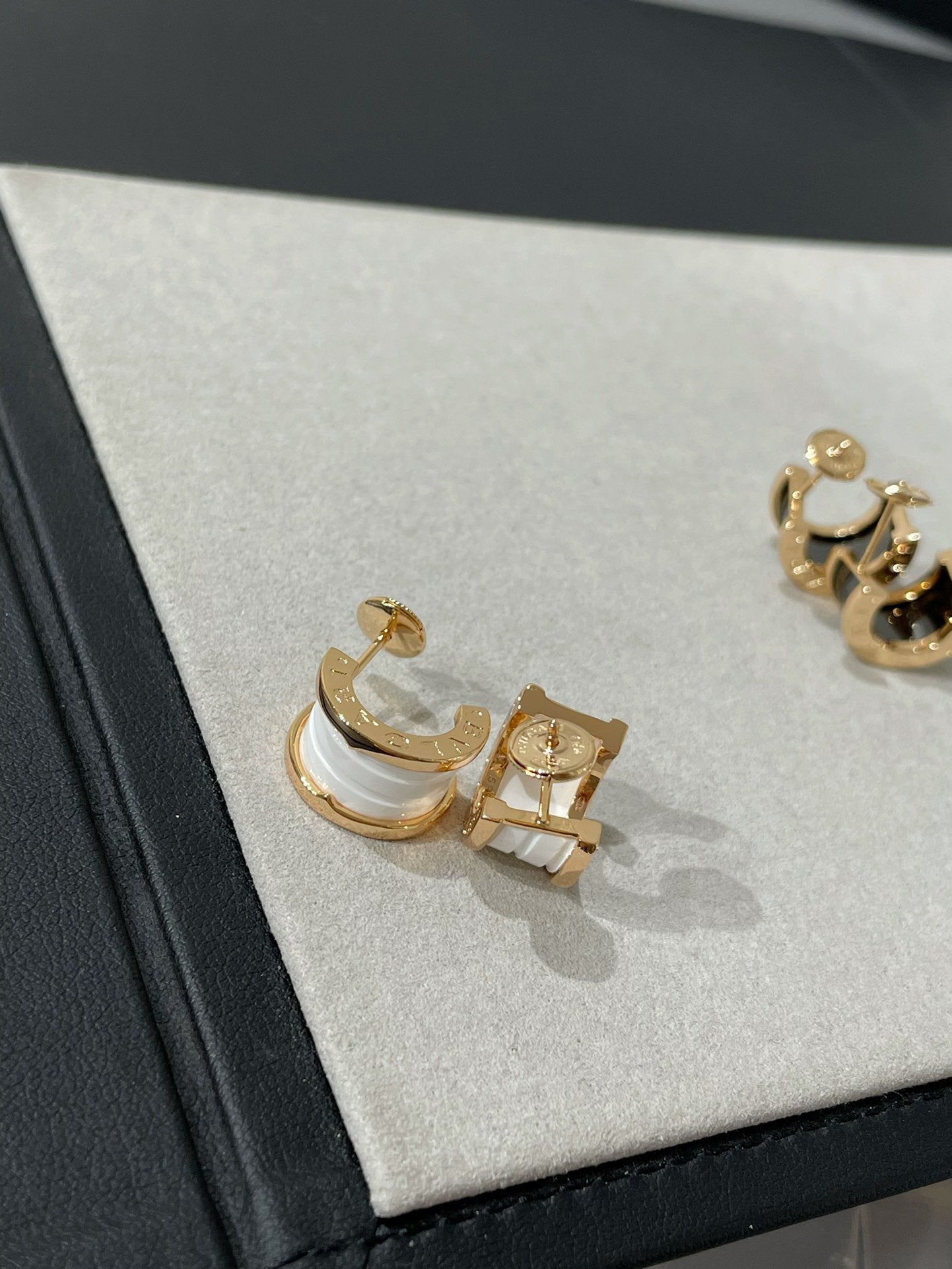 [CharmAmor]ZERO 1 PINK GOLD CERAMIC EARRINGS
