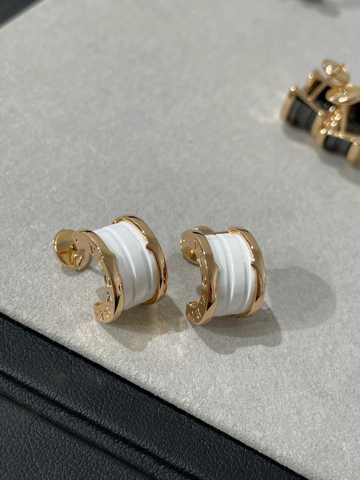 [CharmAmor]ZERO 1 PINK GOLD CERAMIC EARRINGS