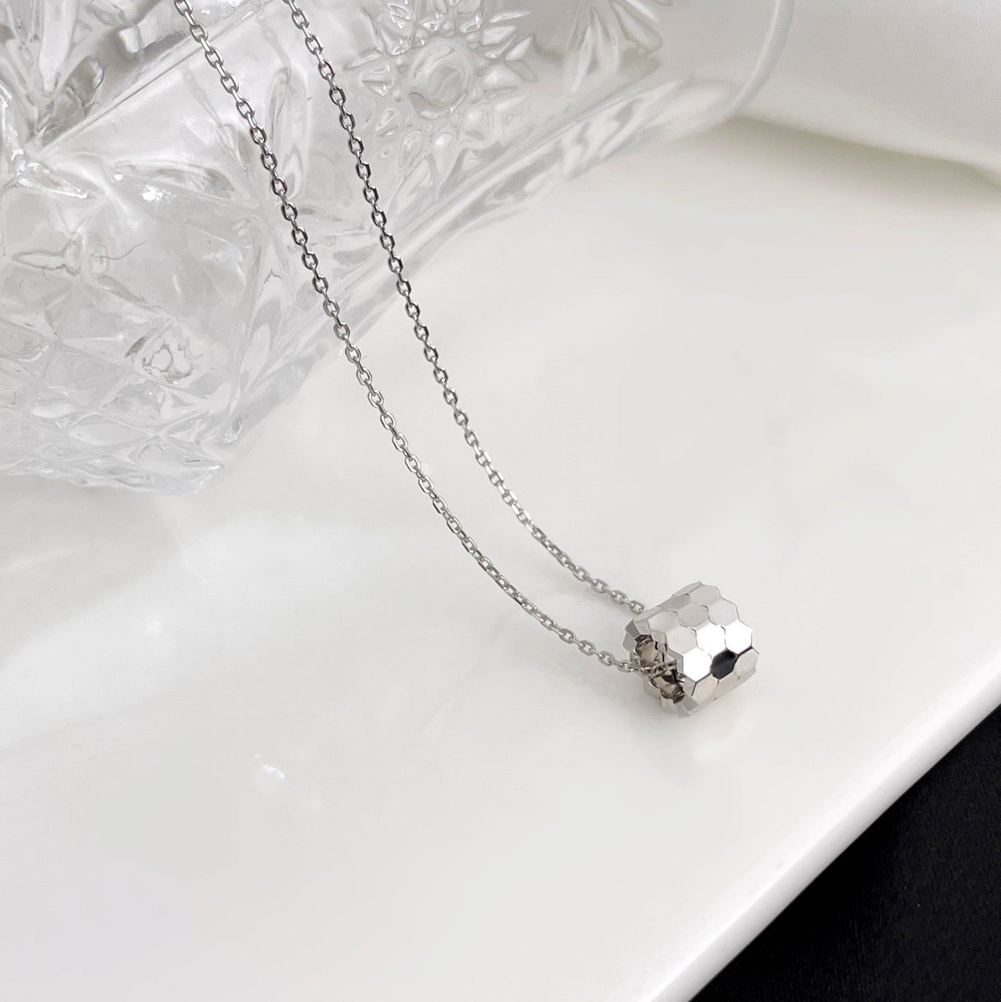 [CharmAmor]BEE MINI NECKLACE